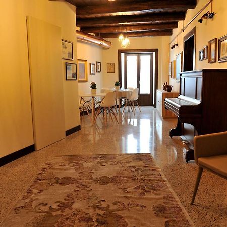 La Dimora Del Musicante Homegallery Виджано Экстерьер фото